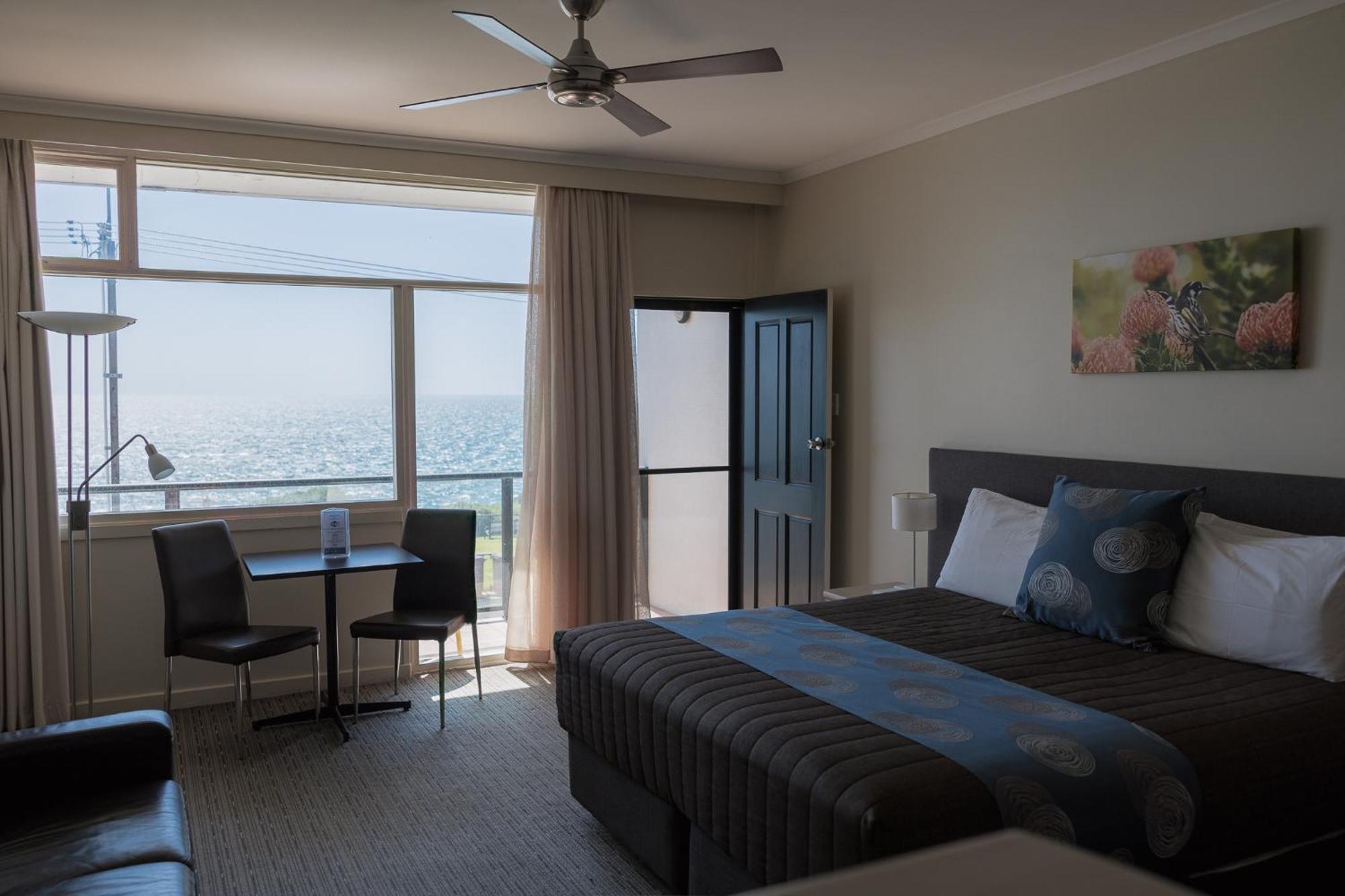 Seafront Hotel Kangaroo Island Penneshaw Exterior foto